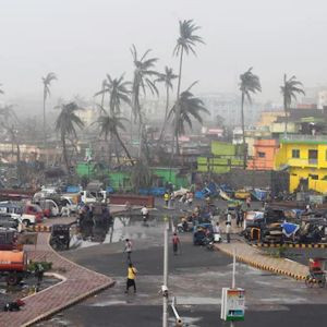 Cyclones & Hurricanes